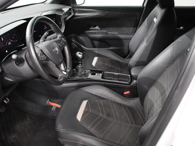 Opel MOKKA 1.2 100pk Turbo Ultimate Navigatie Digitale Cockpit Camera Climate Control Parkeer sensoren Trekhaak