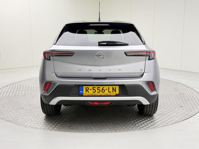 Opel MOKKA Mokka-e Ultimate 50-kWh 11kw bl. | SOH 97% | Climate | Pdc v/a+camera | Cruise control adaptief | Navi | Carplay | Keyless | Dode hoek | Stoel+stuurverwarming | Spiegels elektrisch inklapbaar