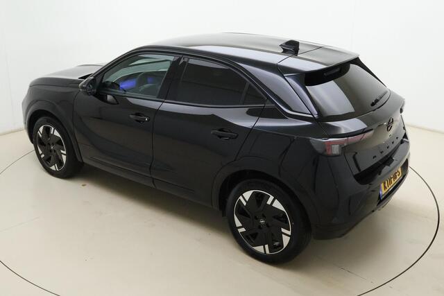 Opel MOKKA Electric GS 54 kWh | Navigatie | Camera | Climate control | Stuurwielverwarming | Lichtmetalen velgen | Keyless | Cruise control adaptive