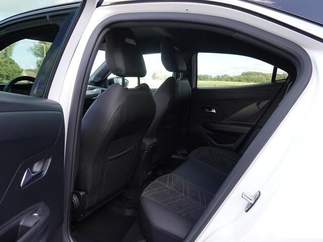 Opel MOKKA 1.2 Turbo 130PK Ultimate AUTOM. | H-LEER | TWO-TONE | ACC | ECC