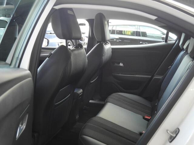 Opel MOKKA 1.2 130PK Turbo Elegance | Apple CarPlay | Navigatie | Cruise Control | Camera achter | PDC | LED Koplampen
