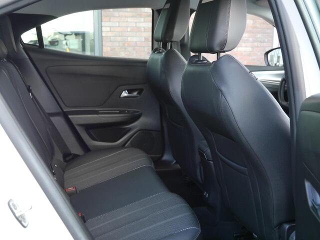 Opel MOKKA 1.2 130PK Turbo Elegance | Apple CarPlay | Navigatie | Cruise Control | Camera achter | PDC | LED Koplampen