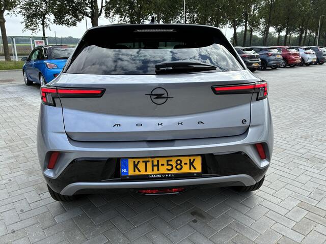 Opel MOKKA Electric GS 54 kWh | Climate control | Navigatie | Verwarmbaar stuur | Elektrisch Pakket | Camera | Parkpilot | 18" LM-Velgen | Parkpilot
