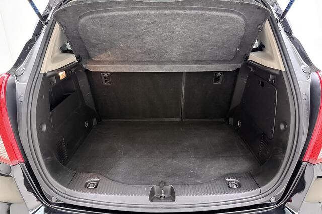 Opel MOKKA X 1.4 Turbo Online Edition 140pk | Automaat | Navigatie | Parkeersensoren | Cruise Control | Apple Carplay - Android Auto | Lichtmetalen Velgen | Trekhaak