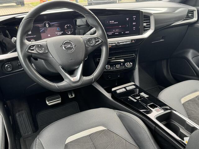Opel MOKKA 1.2 Turbo Ultimate AUT Rijklaar incl. grote beurt en 100% dealer onderhouden bij ons! | Keyless | Camera | Alcantara lederen stoelen met verwarming | Stuurverwarming | Carplay | Distr. v.v. | All season banden | Full LED