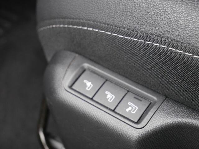 Opel MOKKA 1.2 Turbo 130pk Automaat Ultimate | Navigatie | Trekhaak | Adapt. Cruise control | Climate control | Camera | Alcantara bekleding | Massage stoel | Parkeersensoren | Keyless entry & start | 18" Lichtmetalen velgen