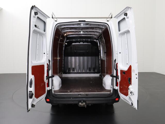 Opel MOVANO 2.3CDTI 145PK BiTurbo L2H2 Imperiaal | Trekhaak | Navigatie | Camera | Betimmering | Airco