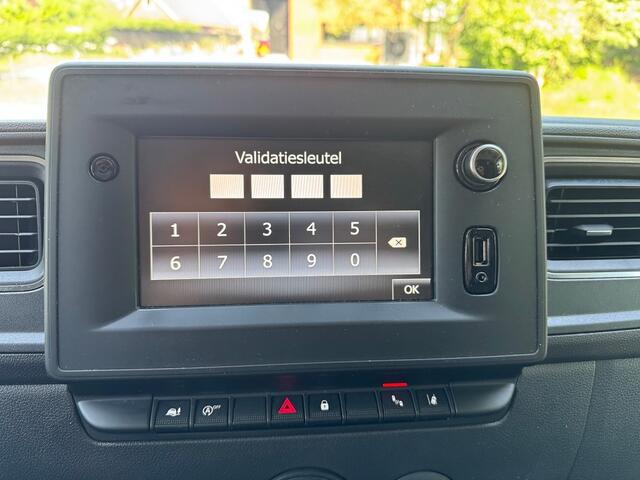 Opel MOVANO 2.3 Turbo 180pk L1H2 autom ecc,navigatie,camera,trekhaak,pdc