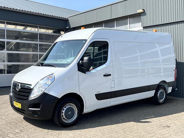 Opel MOVANO 2.3 CDTI L2H2 Airco Cruise controle Omvormer Kastinrichting Telefoon voorbereiding Achteruitrijcamera Schuifdeur Euro 5 Bpm vrij !! 1e eigenaar Dealer onderhouden Ook ideaal voor ombouw naar camper !!