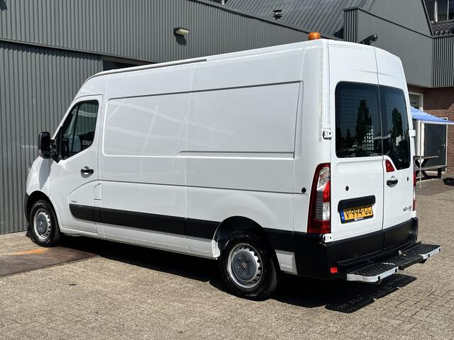 Opel MOVANO 2.3 CDTI L2H2 Airco Cruise controle Omvormer Kastinrichting Telefoon voorbereiding Achteruitrijcamera Schuifdeur Euro 5 Bpm vrij !! 1e eigenaar Dealer onderhouden Ook ideaal voor ombouw naar camper !!