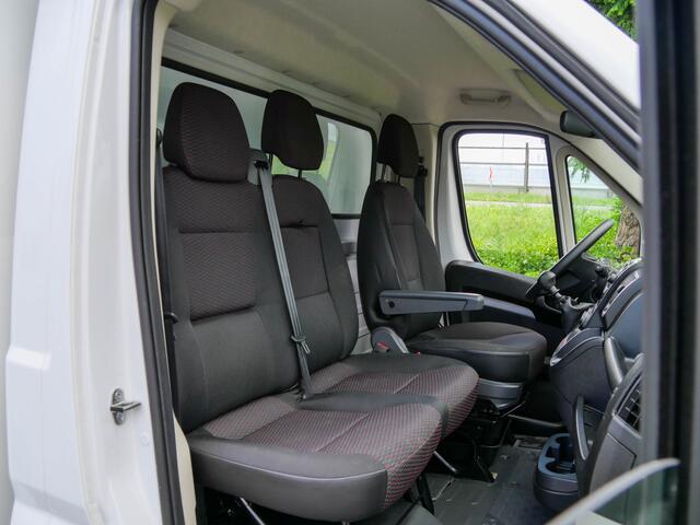 Opel MOVANO 2.2D 140pk Bakwagen met Laadklep | CRUISE CONTROL | MEUBELBAK |