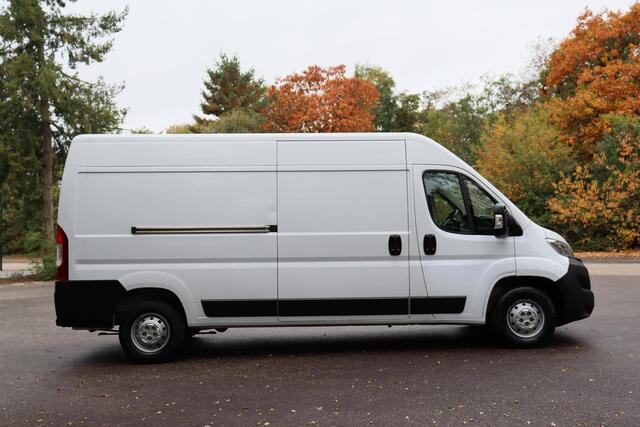 Opel MOVANO 2.2D 140 L3H2 3.5t 2023 | Trekhaak | Cruise Control | Achteruitrij Camera | Carplay | Navigatie | Climate Control | Boekjes | 2 Sleutels | Nationale Autopas
