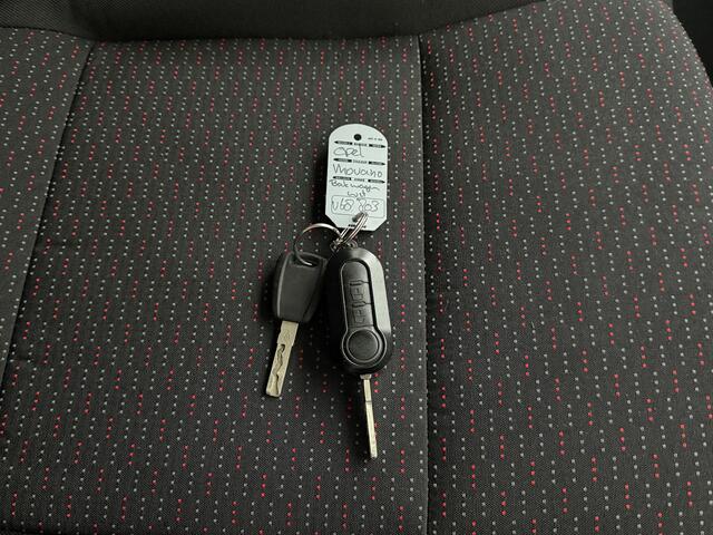 Opel MOVANO 2.3CDTi 140PK Bakwagen+Laadlift | Airco | Camera | 3-Persoons | Dakspoiler