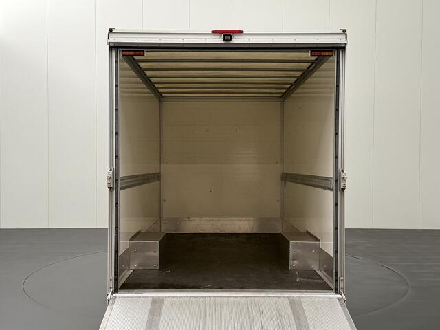 Opel MOVANO 2.3Turbo 145PK Bakwagen+Valklep | Laadklep | Speciaalbouw | Navigatie | Camera | Airco | Cruise | 3-Persoons