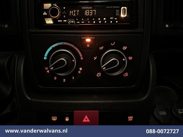 Opel MOVANO 2.2D 141pk Bakwagen Laadklep Euro6 Airco | Camera | Cruisecontrol | 946kg Laadvermogen Bijrijdersbank