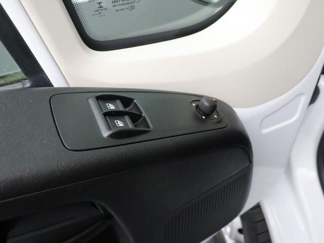 Opel MOVANO 2.2HDi 140PK Bakwagen | Laadklep | Camera | 3-Zits | Airco | Cruise | Dakspoiler