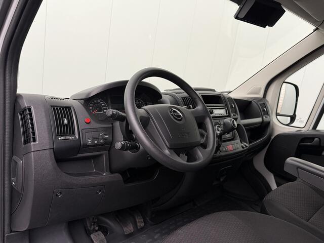 Opel MOVANO 2.3CDTi 140PK Bakwagen+Laadklep | 2500Kg Trekhaak | Airco | Camera | Cruise | 3-Zits