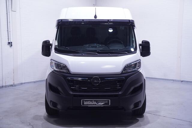 Opel MOVANO 2.2D 140 pk L2H2 Black&White Edition Navi Camera, 18" LMV, Treeplanken, Airco ECC, Nieuw, 3-Zits