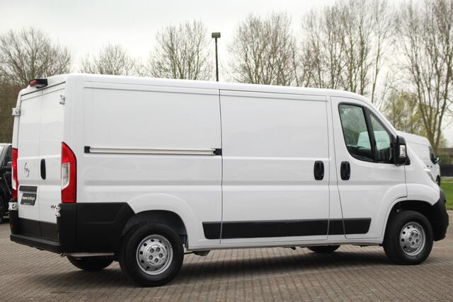 Opel MOVANO 2.2D 140pk L2H1 3.5t | Cruise | Carplay/Android | Navi | Camera | PDC | Lease 378,- p/m