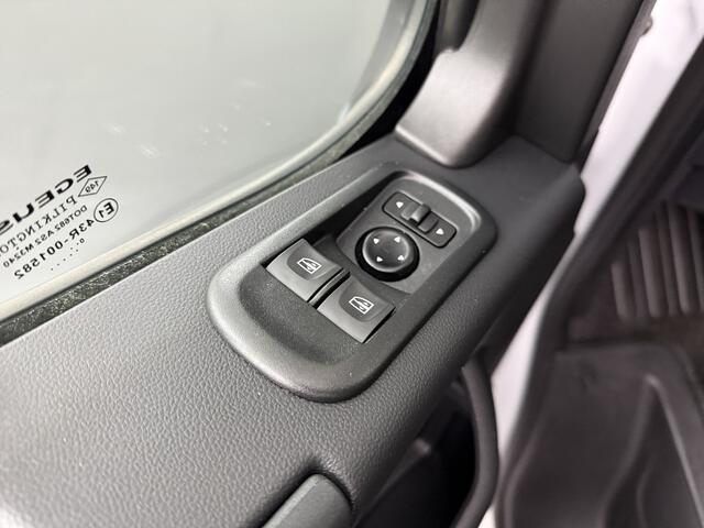 Opel MOVANO 2.3Turbo 150PK L2H2 Imperiaal | Trekhaak | Kastinrichting | 3-Zits | Airco | Cruise