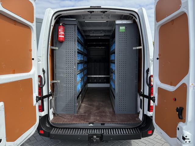 Opel MOVANO 2.3 Turbo 136 PK / L2H2 / INRICHTING / 1e EIG. / TREKHAAK / CAMERA / AIRCO / CRUISE / 3-ZITS