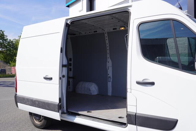 Opel MOVANO 2.3 Turbo 135PK L2H2 EURO 6 - Airco - Cruise - Camera - ¤13.950,- Excl.