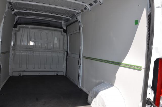 Opel MOVANO 2.2D 140pk L3 H2