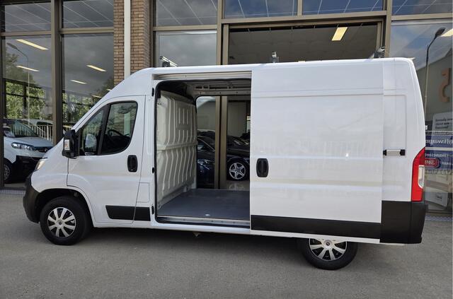 Opel MOVANO 103Kw/140Pk L2H2 Links & Rechts Schuifdeur Airco Cruisecontrol 2500Kg Trekhaak