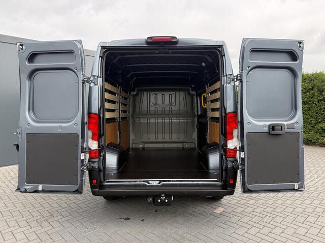 Opel MOVANO 2.2D 120 PK / L2H2 / ** NIEUW BPM VRIJ ** / TREKHAAK / CAMERA / 3-ZITS / ECC / LED / CRUISE / LANE ASSIST