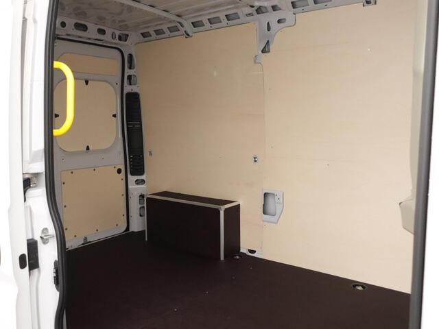 Opel MOVANO 2.2D 140 S&S L2H2 3.5t Zwaar HD all season banden | Navi | Trekhaak | camera |