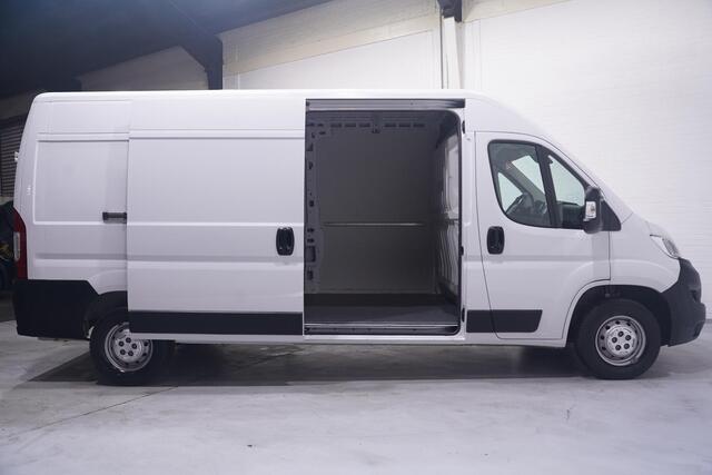 Opel MOVANO 2.2D 140 pk L3H2 BPM vrij, Navi, Camera Airco ECC, Apple Carplay, Cruise Control, Laadruimte Pakket, PDC achter, 3-Zits