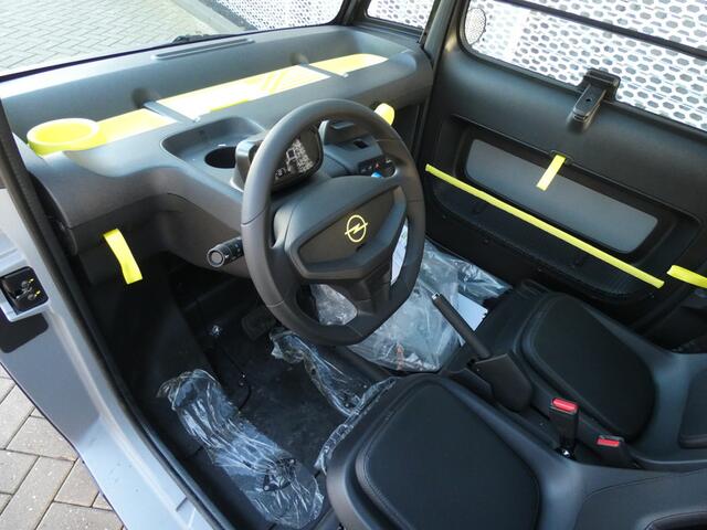 Opel Rocks-e Brommobiel Klub Direct uit voorraad leverbaar!!! Informeer over de mogelijkheden!