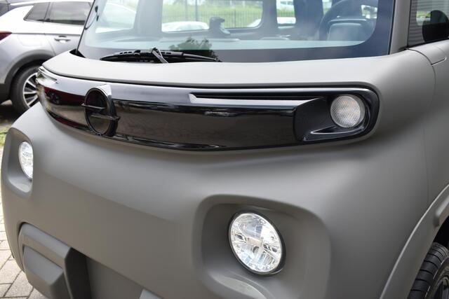 Opel Rocks-e ULTIMATE