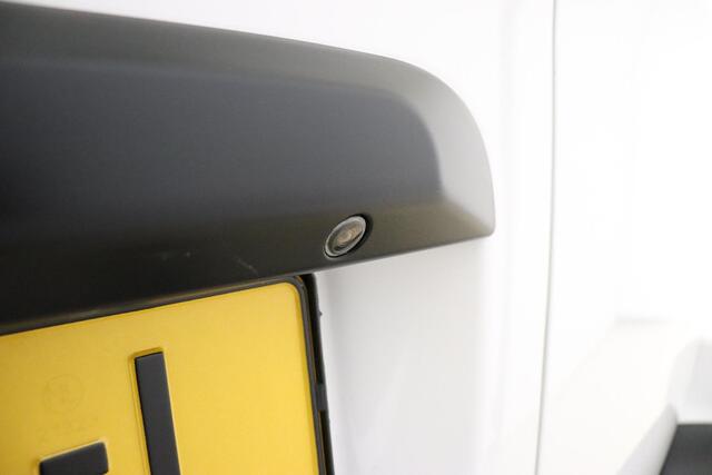 Opel VIVARO 2.0 CDTI L3H1 Edition | Navigatie via Apple Carplay | Trekhaak | Laadruimtebetimmering | Cruise control | Camera | Parkeersensoren voor en achter | Dodehoekassistent