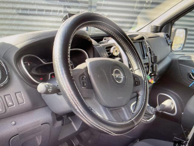 Opel VIVARO Combi 1.6 CDTI L1H1 Innovation / 8 persoons / vaste prijs rijklaar ¤ 21.950 marge / vrij van btw / euro 6 diesel / airco / cruise / camera / trekhaak / metallic lak / lichtmetalen velgen