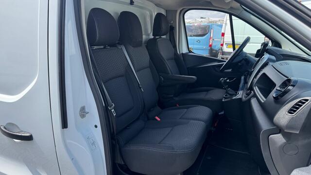 Opel VIVARO 1.6 CDTI 92KW 125PK EURO 6 SPORT NAVIGATIE/ AIRCO/ CRUISE CONTRO