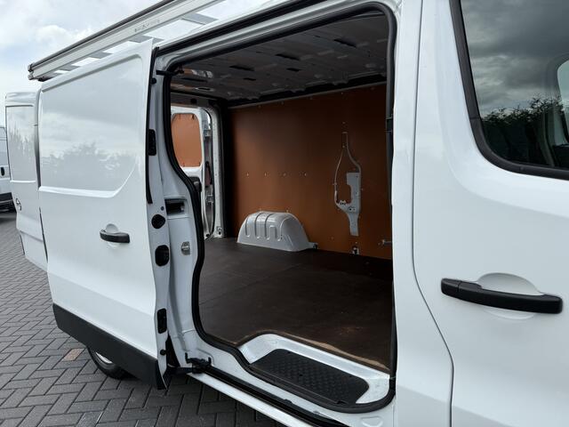 Opel VIVARO 1.6 CDTI 126 PK / L2H1 / IMPERIAAL / TREKHAAK / CAMERA / AIRCO / CRUISE / 3-ZITS