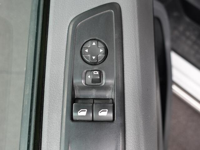 Opel VIVARO Combi 1.5 CDTI L2H1 Cruise Control Parkeersensoren Achter Bluetooth Airco Voor en Achter Schuifdeur Rechts en Links