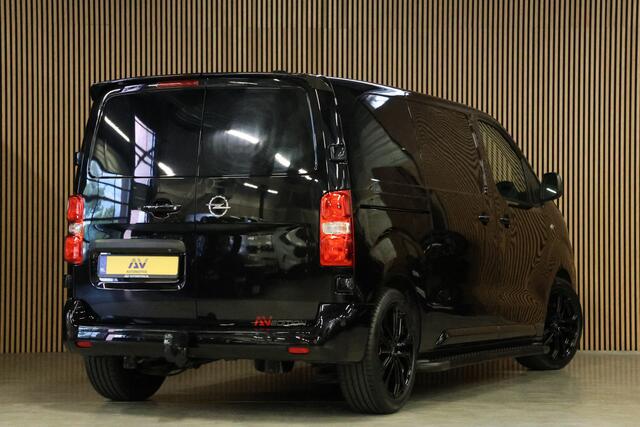 Opel VIVARO 2.0 CDTI L2H1 Innovation | ACC | Camera | Navigatie | F1 Flippers | Carplay | Lederen bekleding | Stoelverwarming | Trekhaak | Dealer onderhouden | Nieuwe APK | NAP Logisch