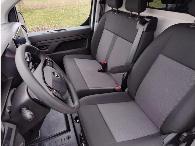 Opel VIVARO Electric L2 75 kWh 136pk | 8 jaar garantie | Multimedia | Apple Carplay | Android Auto | Achteruitrijcamera | Parkeersensoren voor en achter | Digital cockpit | Stuurwielbediening | Scheidingswand comfort | Bestuurdersstoel comfort | Bank voorpassagiers |