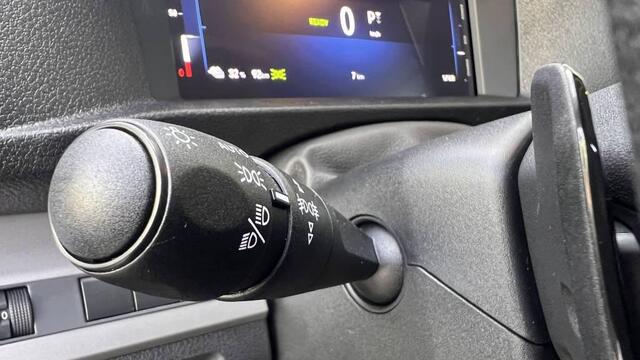Opel VIVARO Electric L3 75 kWh 136pk | 8 jaar garantie | Multimedia | Apple Carplay | Android Auto | Achteruitrijcamera | Parkeersensoren voor en achter | Digitale cockpit | Stuurwielbediening | Tussenwand comfort met raam | Bestuurdersstoel comfort | Bank voorpassag