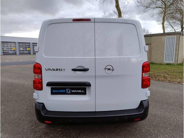 Opel VIVARO Electric L2 75 kWh 136pk | NAVI | Multimedia | Apple Carplay | Android Auto | Achteruitrijcamera | Parkeersensoren achter | Digitale cockpit | Stuurwielbediening | Tussenwand comfort met raam | Bestuurdersstoel comfort | Armsteun | Bank voorpassagiers | e