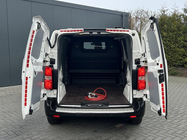 Opel VIVARO Vivaro-e 75 kWh / L2H1 / 1e EIG. / 100% ELEKTRISCH / 83.954 KM !! / AIRCO / CRUISE / NAVI / CARPLAY / CAMERA / 3-ZITS