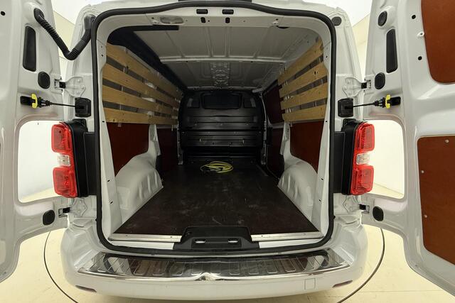 Opel VIVARO Vivaro-e L2H1 Innovation 75 kWh | Navigatie pakket | Climate Control | Camera achter | Apple Carplay/Android Auto | Elektrisch inklapbare spiegels | Laadruimte betimmering