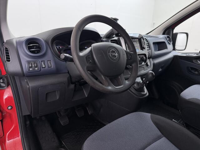 Opel VIVARO D 126PKDubbele Cabine 5-Persoons L2H1 Trekhaak Camera Navi Airco Cruise Control Pdc Sport EcoFlex 1.6CDTI Euro 6 Betonplex Vloer Wandbetimmering Schuifdeur 1e Eigenaar Origineel Nederlandse Auto