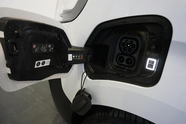 Opel VIVARO Vivaro-e L3H1 Edition 75 kWh Automaat Airco Navi Cruise Control WLTP 317 km actieradius