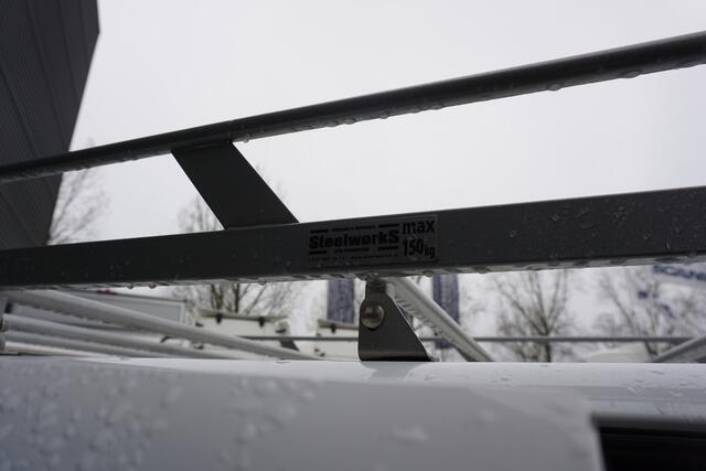 Opel VIVARO 2.0 120pk L3H1 Dubbele cabine 5-zits Navi Apple Carplay Trekhaak Camera Cruise control Imperiaal parkeersensoren