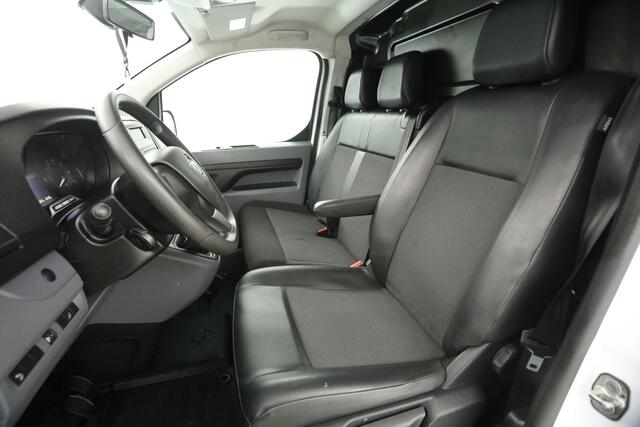 Opel VIVARO CDTI L2H1 | Airco | Cruise | 3-Zits | Trekhaak | Imperiaal | Kasten | Parkeersens.