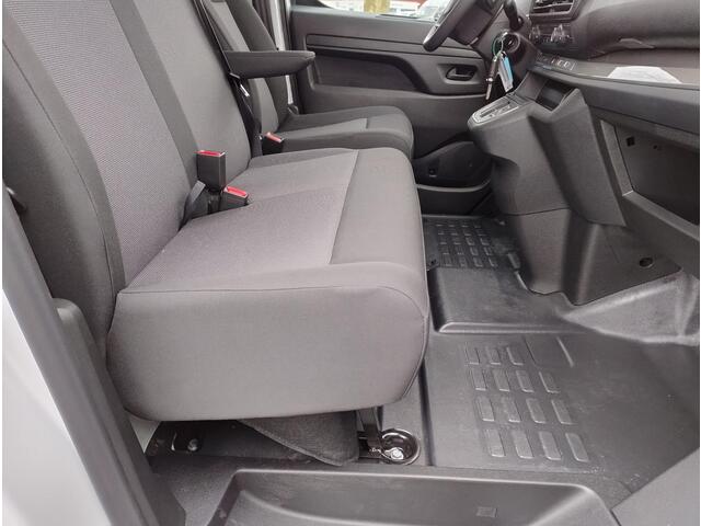 Opel VIVARO Electric L2 75 kWh 136pk | 8 jaar garantie | 0% financial lease | Multimedia | Apple Carplay | Android Auto | Achteruitrijcamera | Parkeersensoren achter | Digital cockpit | Stuurwielbediening | Bestuurdersstoel comfort | Bank voorpassagiers | van ¤45.981