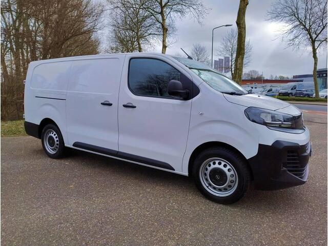 Opel VIVARO Electric L3 75 kWh 136pk | 8 jaar garantie | 0% financial lease | Houten afwerking laadruimte | NAVI | Multimedia | Apple Carplay | Android Auto | Achteruitrijcamera | Parkeersensoren voor en achter | Dode hoek detectie | Digitale cockpit | Stuurwielbedie